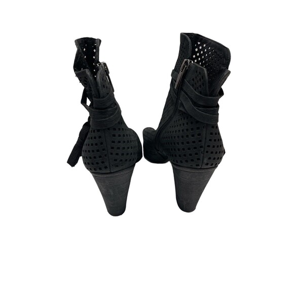 Vince Camuto Black Suede Leather Sexy VC Kamey perforated Ankle BOOTS Sz 9M - Picture 10 of 10